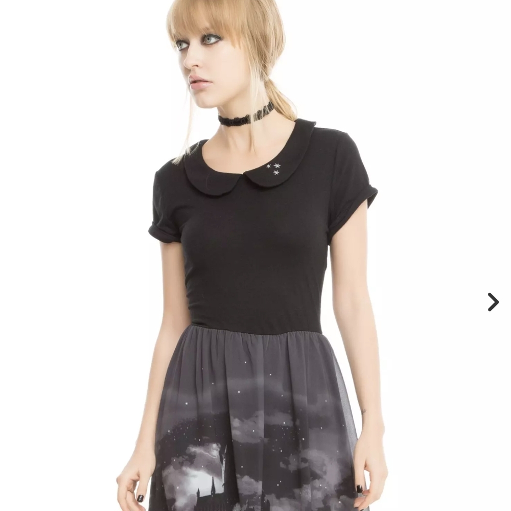 Harry Potter Hogwarts Castle Hot Topic skater Dress EUC